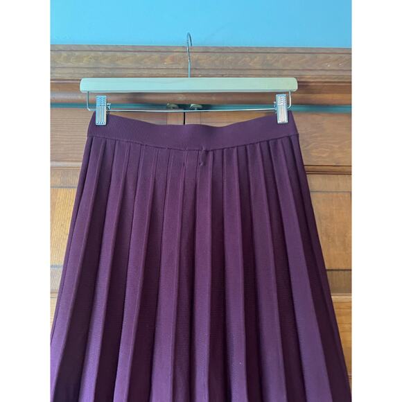 H&M Women's High Rise Pleated Maxi Skirt Pull-On Solid Maroon Burgundy Size S - Picture 5 of 8